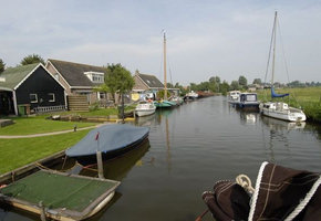 Bootsurlaub in Friesland